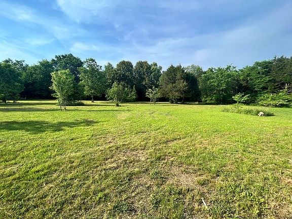 5th image of 298 Mimosa Estates Cir