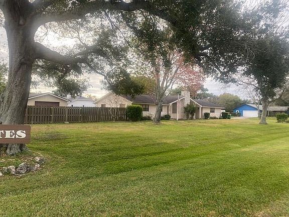 2nd image of 3296 Fairview Dr