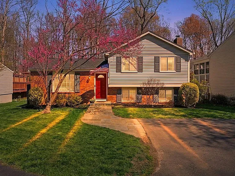8282 Morning Dew Ct — Photo 2