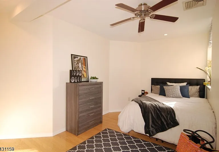 124 E Main St #209 — Photo 10