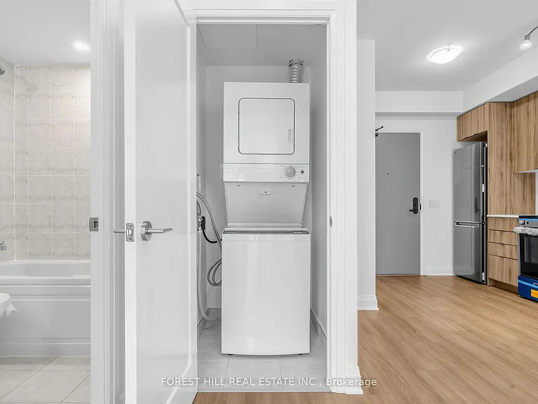 700 Sheppard Ave W #403 — Photo 26