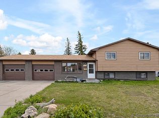 517 Princeton Ln, Cheyenne, WY 82009