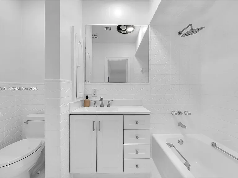 4440 NE 23rd Ave — Photo 41