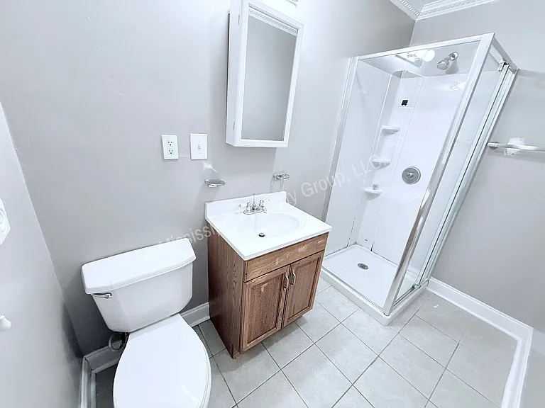 1310 Jefferson Ave #B — Photo 9