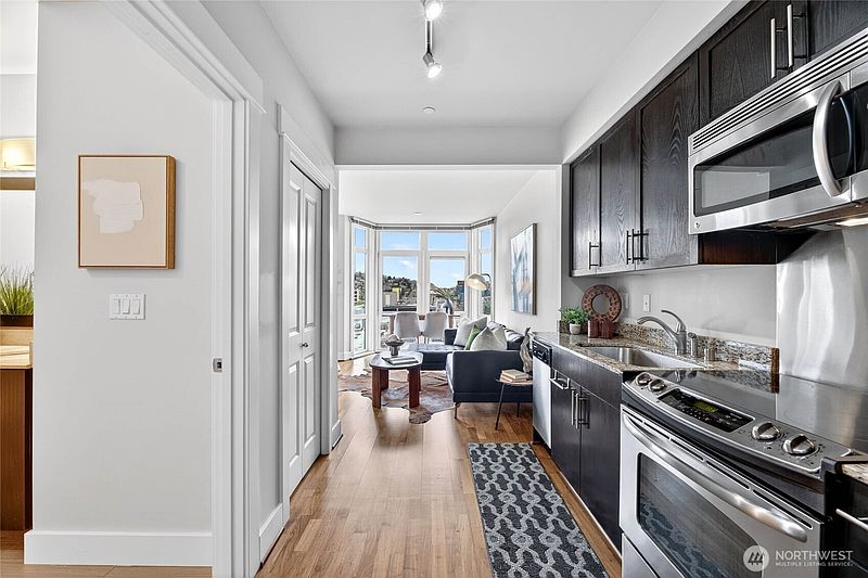 5th image of 699 John Street #603