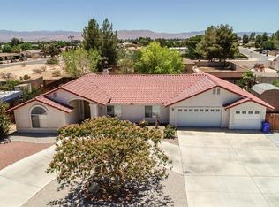 20009 Shosonee Rd, Apple Valley, CA 92307
