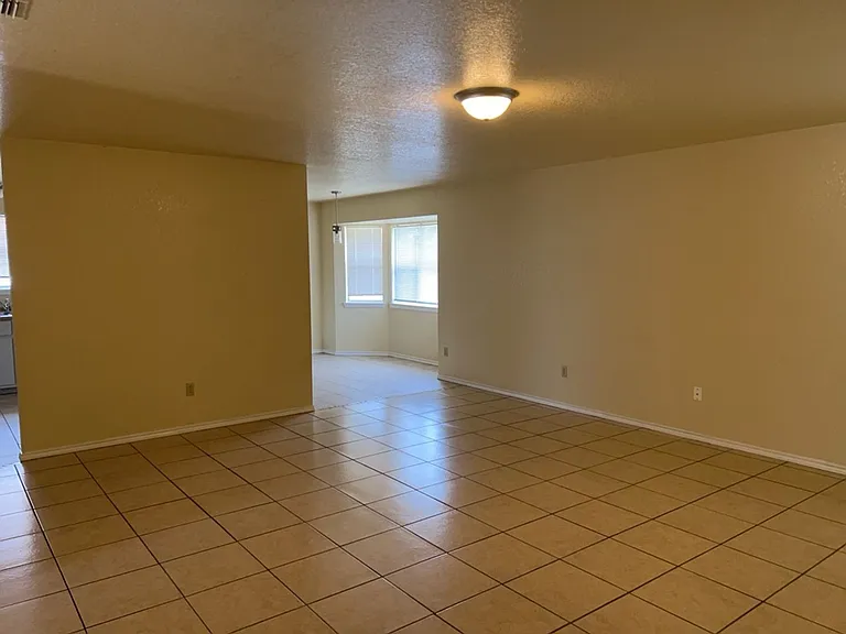 2005 Agate Dr — Photo 22