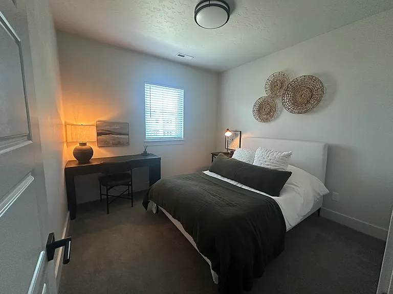 4423 E Parkcenter Blvd — Photo 3