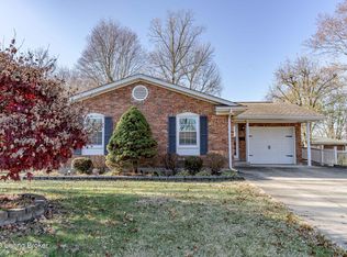 7402 Colt Dr, Louisville, KY 40214