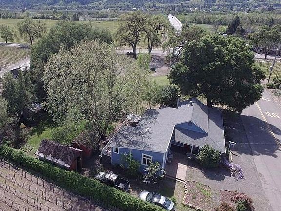 2nd image of 1061 Moody Ln