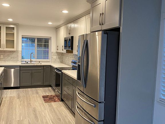 4th image of 32431 Woodland Dr