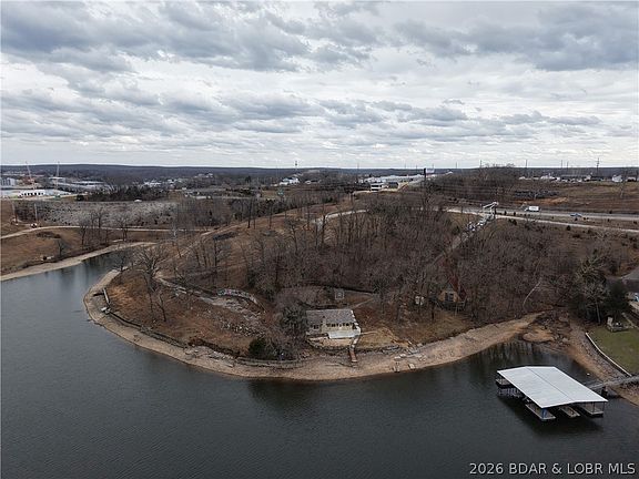 3rd image of 1101 Water Dr