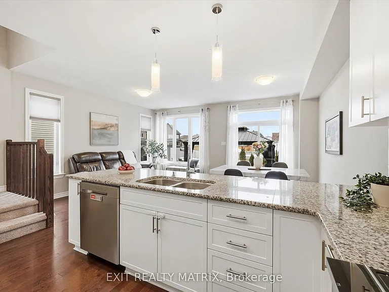 23 Duncanville St — Photo 6