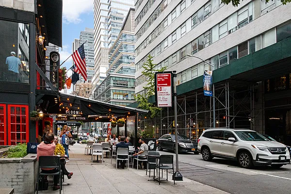 Rented by MNS | media 13