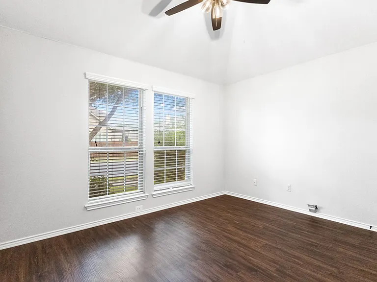 2185 Range Rd — Photo 21