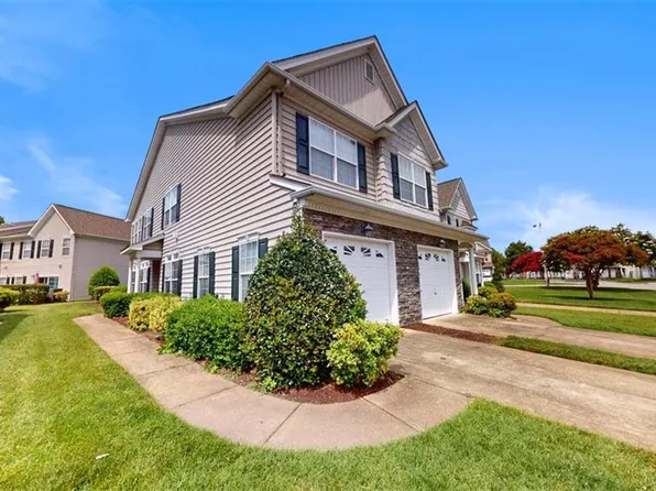 204 Melrose Ct, Suffolk, VA 23434
