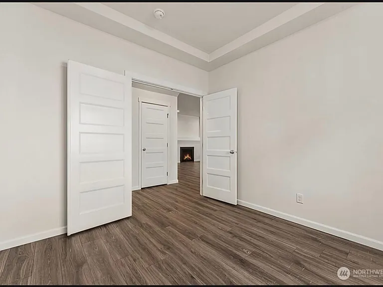 9960 Merrick St SE — Photo 16