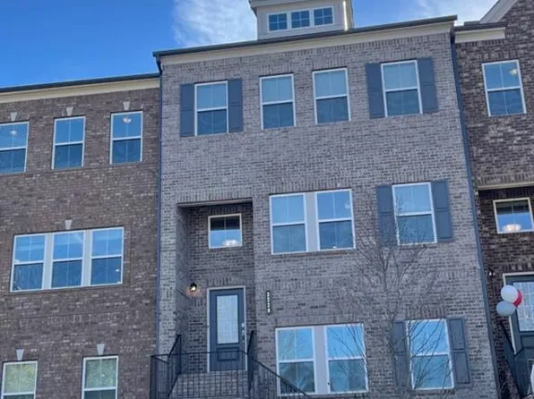 2228 Fern Park Dr, Chamblee, GA 30341