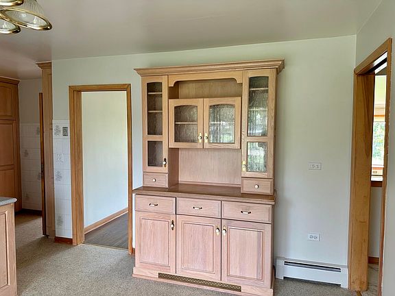 4th image of 3621 Whirlaway Dr