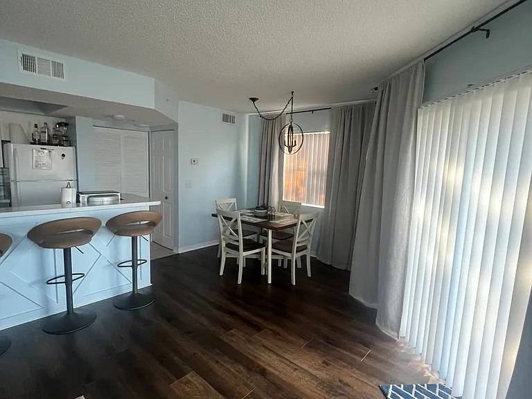 8960 Colonnades Ct E #938 — Photo 2