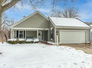 7849 E Oakbrook Cir, Madison, WI 53717