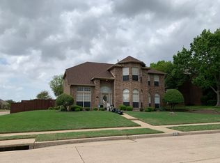 3301 Hillpark Ln, Carrollton, TX 75007