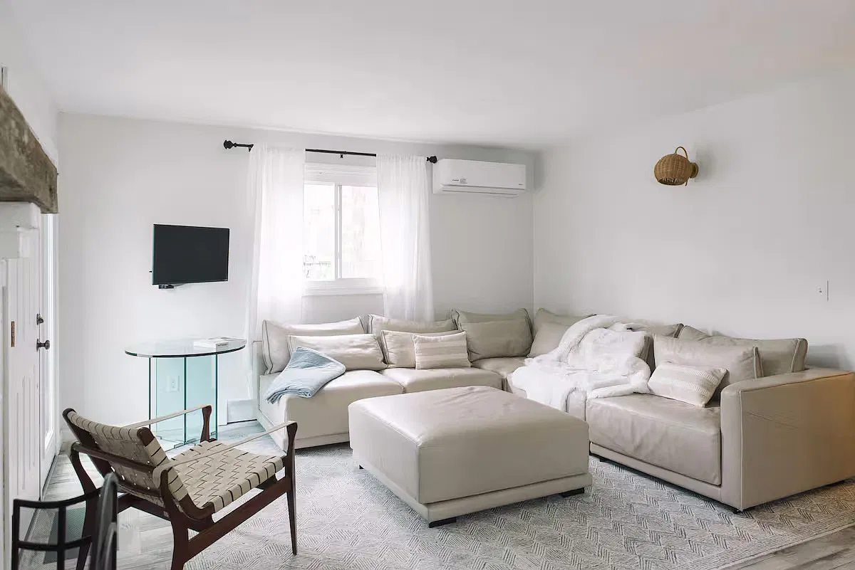 2 bed, 768 sqft, $2,250 — Photo 1