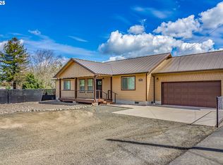 5135 Grange Rd, Roseburg, OR 97471