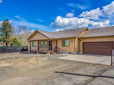 5135 Grange Rd, Roseburg, OR, 97471