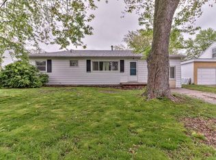 1718 Coronado Dr, Champaign, IL 61820