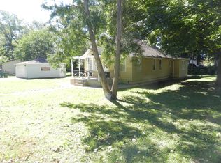 1013 Edward Pl, Wauconda, IL