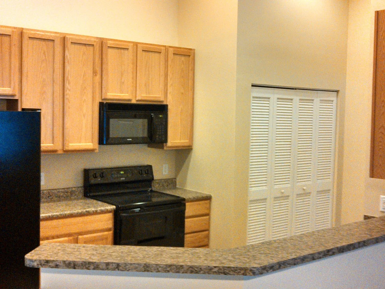 6102 Deep Glade Dr — Photo 1
