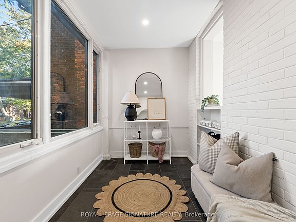 3rd image of 540 Crawford St