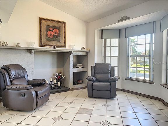 5th image of 630 Sunridge Woods