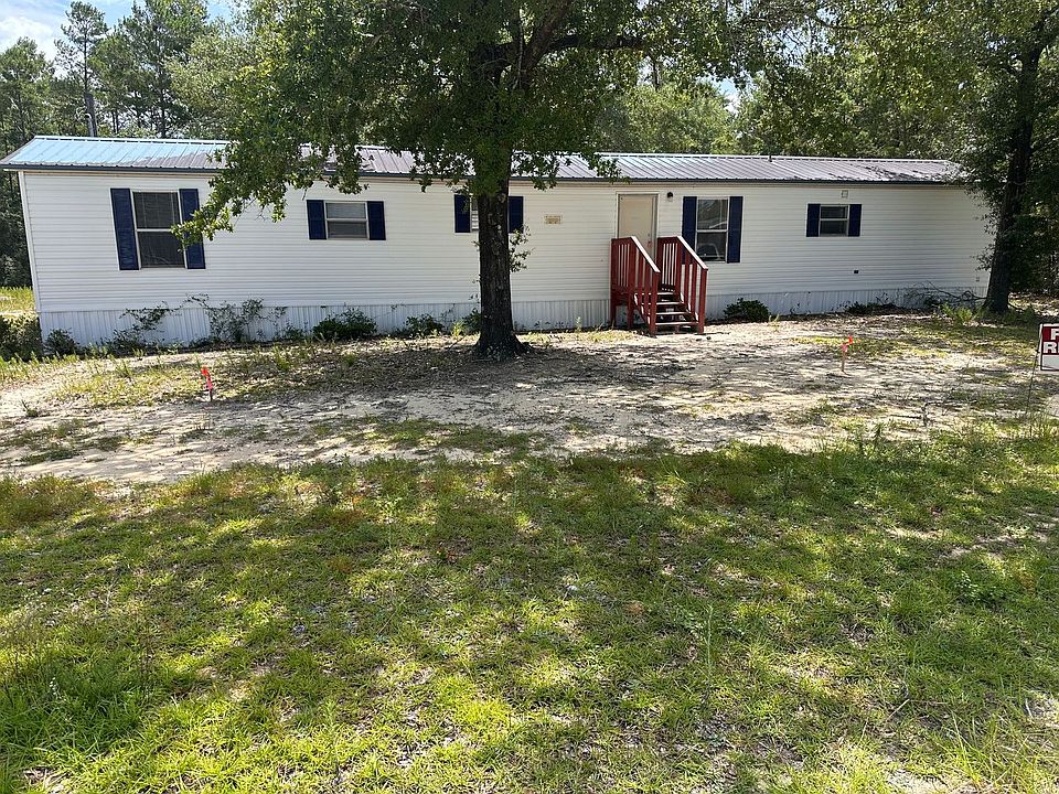 1st image of 4451 Goldfinch Way