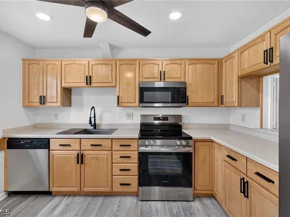 6913 Birdie Way, Fort Myers, FL 33919