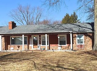 2417 Fair Acres Rd, Saint Louis, MO 63136