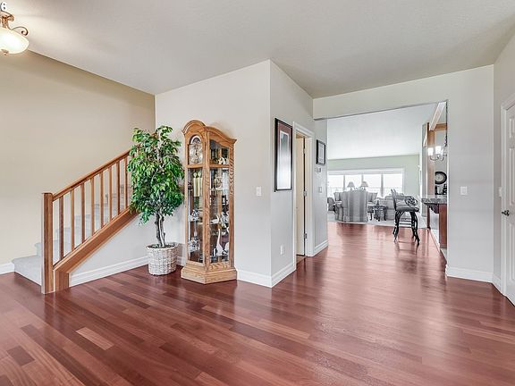 2nd image of 430 N Stonegate Dr