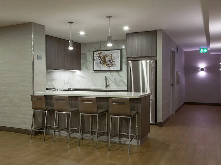 30 Denton Ave — Photo 18