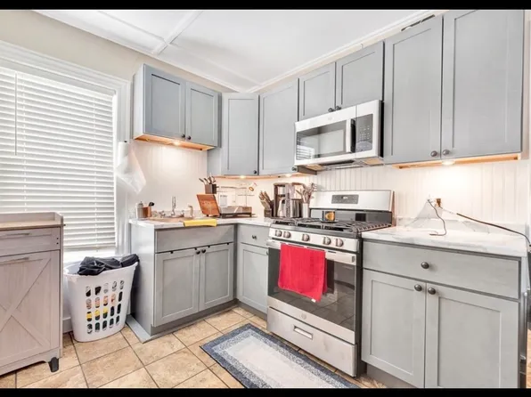 50 Warner St, Gloucester, MA