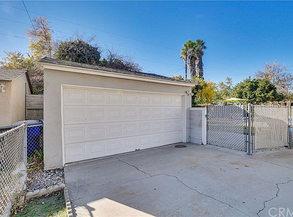 5th image of 1732 Fremontia Dr