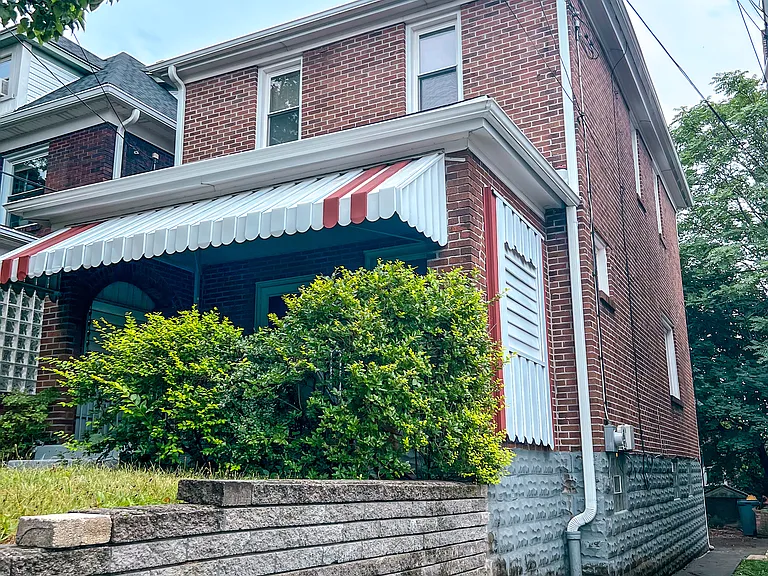 868 Kennebec St — Photo 11