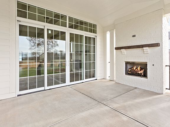 Covered Lanai with Fireplace