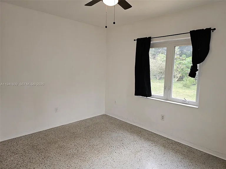 1100 NE 115th St #0 — Photo 17
