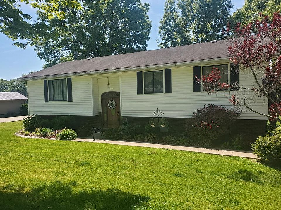 1st image of 12 Lakewood Dr