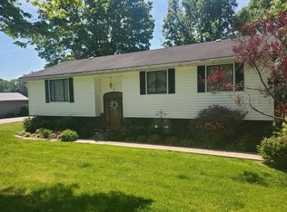 12 Lakewood Dr, Lucasville, OH 45648