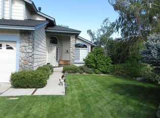 2045 Honey Ridge Dr, Reno, NV 89511