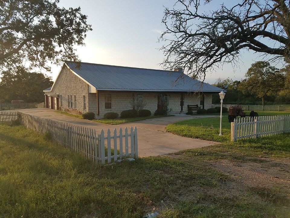 8500 Rosanky Rd, Waelder, TX 78959 Zillow