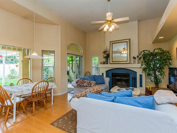 4th image of 1827 E Niles Ave