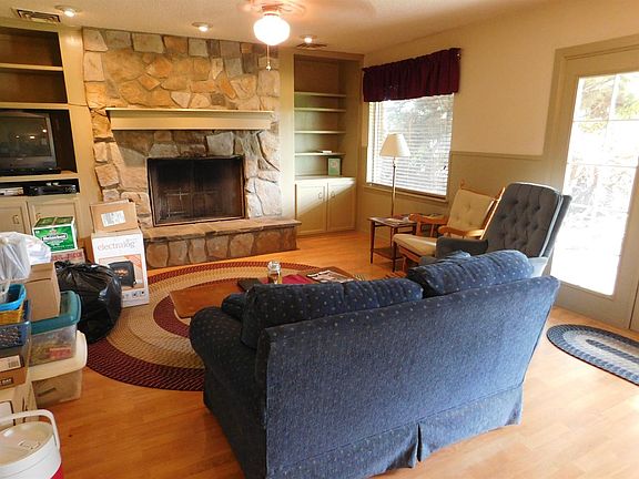 2nd image of 1532 W Avenue C